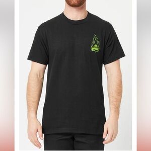 NWOT.  CREATURE LOGO FLAME
T-AHIRT.